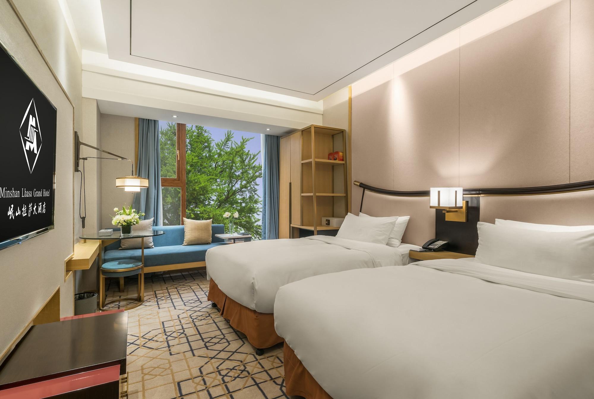 Minshan Lhasa Grand Hotel Chengdu Exterior photo