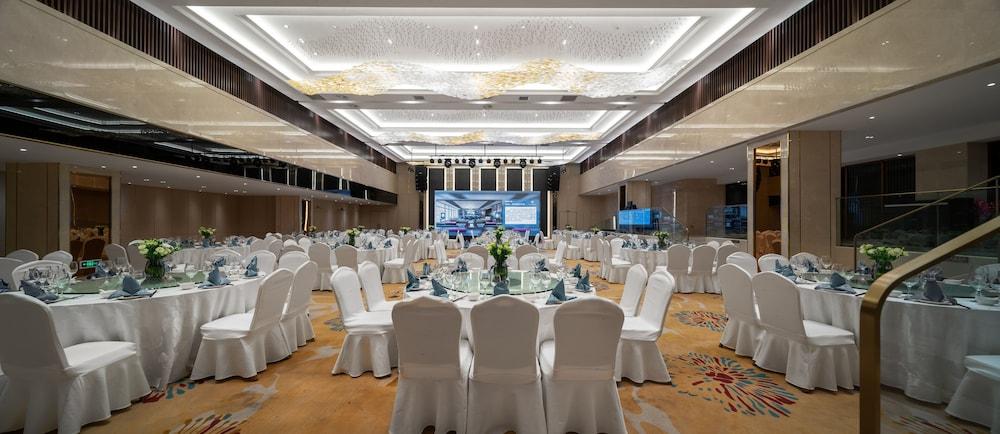 Minshan Lhasa Grand Hotel Chengdu Exterior photo