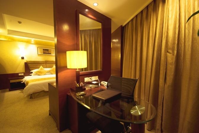 Minshan Lhasa Grand Hotel Chengdu Room photo