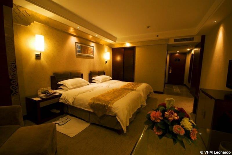 Minshan Lhasa Grand Hotel Chengdu Room photo